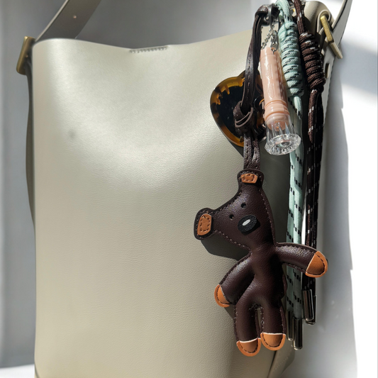 TEDDY GLOW – DARK BROWN EDITION